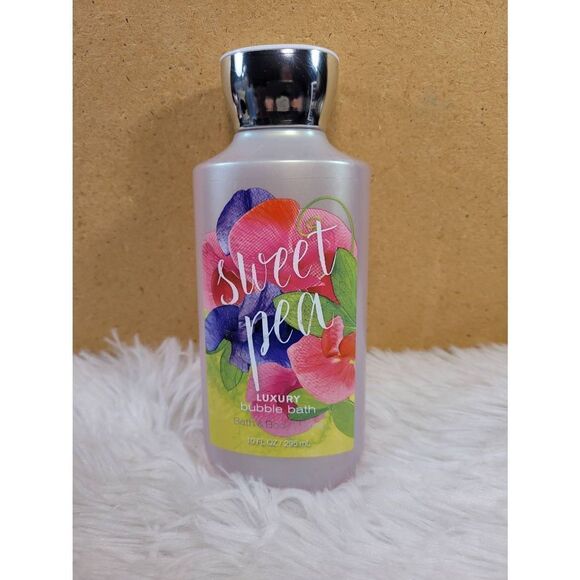 Bath and Body Works Sweat Pea Luxury Bubble Bath 10 oz- NEW - Picture 1 of 4
